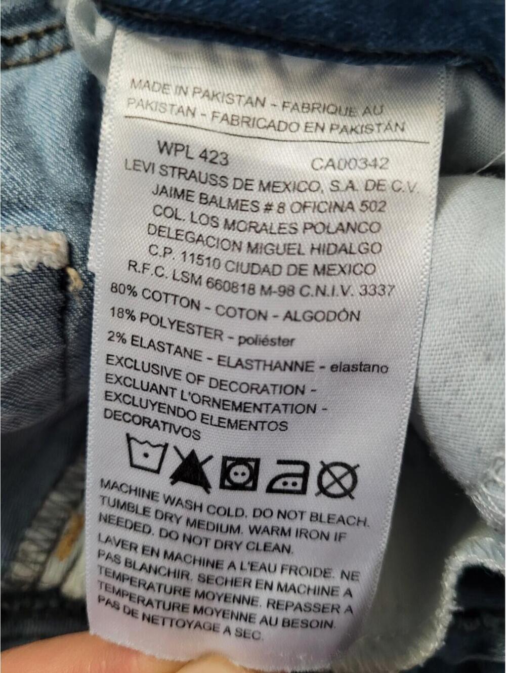 Levi Strauss Signature Co. Women's Modern Straight Jeans 29x32 - Picture 8 of 9